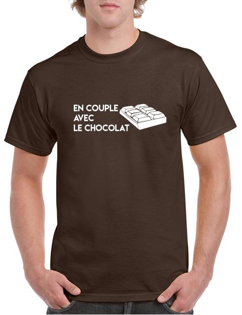 En Couple Avec Le Chocolat Tee Shirt En Couple Avec Le Chocolat Tee Shirt