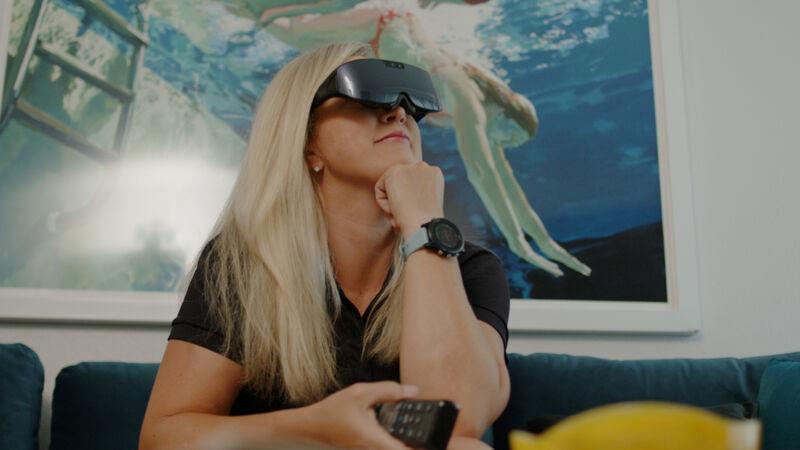 a lady wearing the IrisVision Inspire