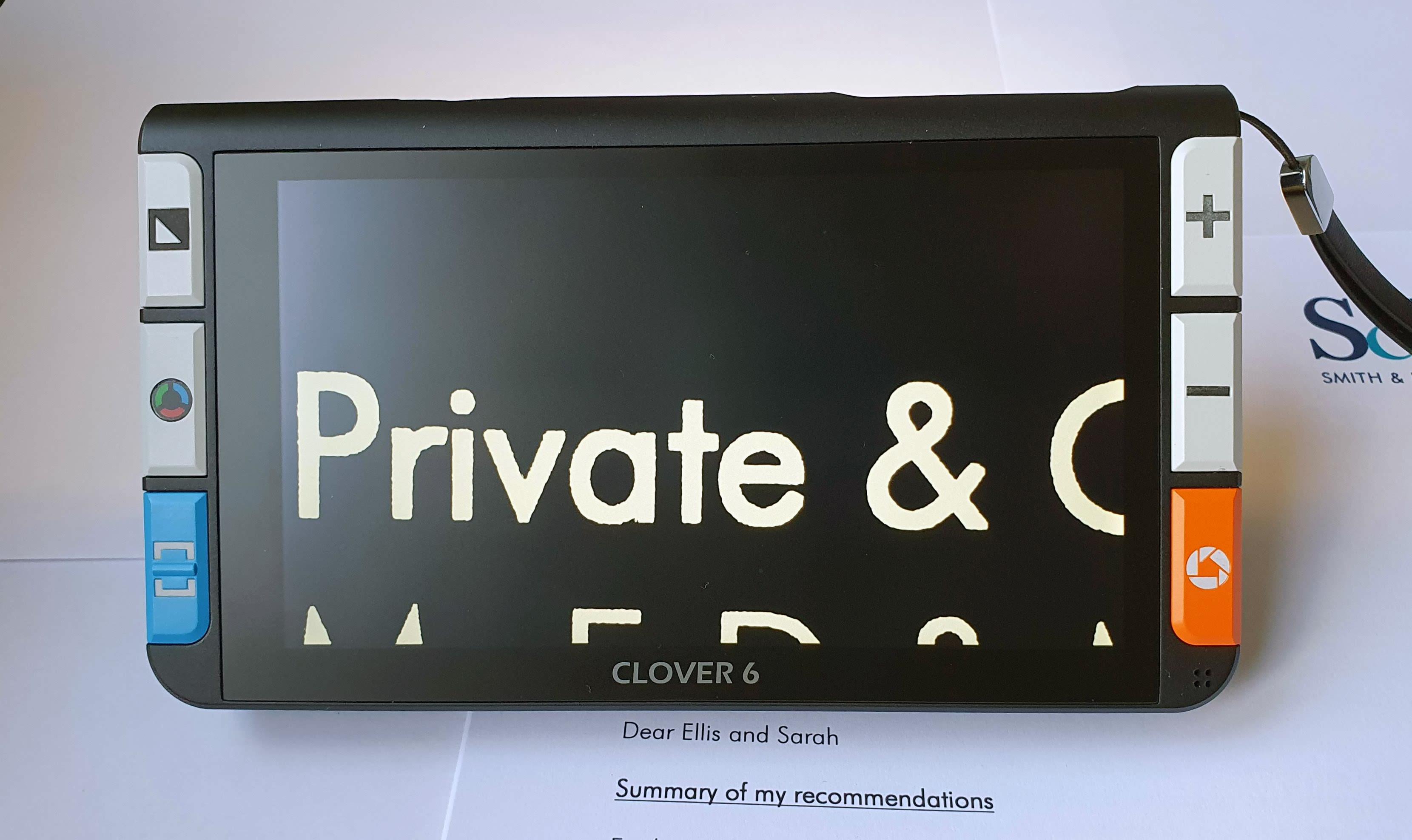 Clover 6 handheld magnifier