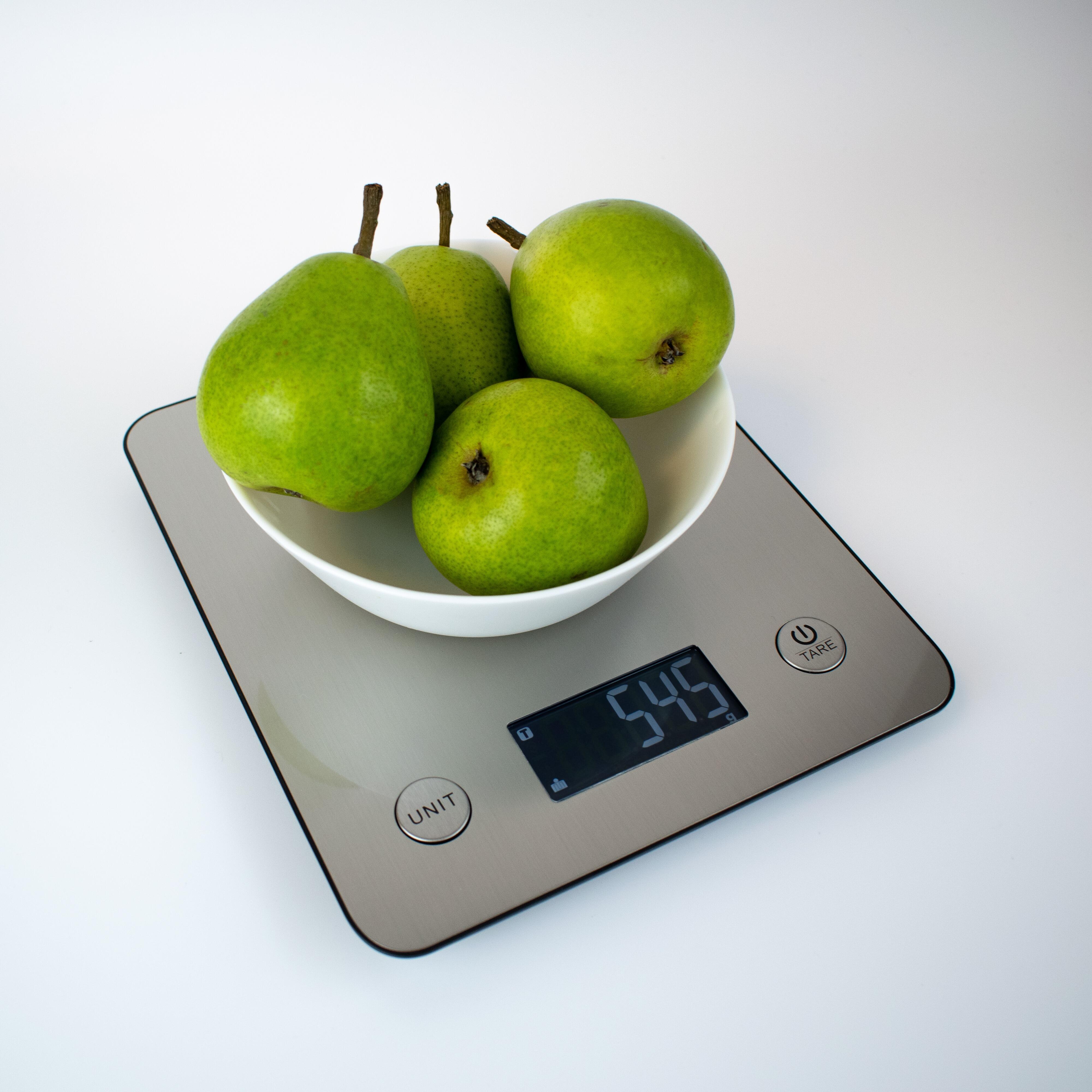 IKONN Kitchen Scale with a bowl of pears on it