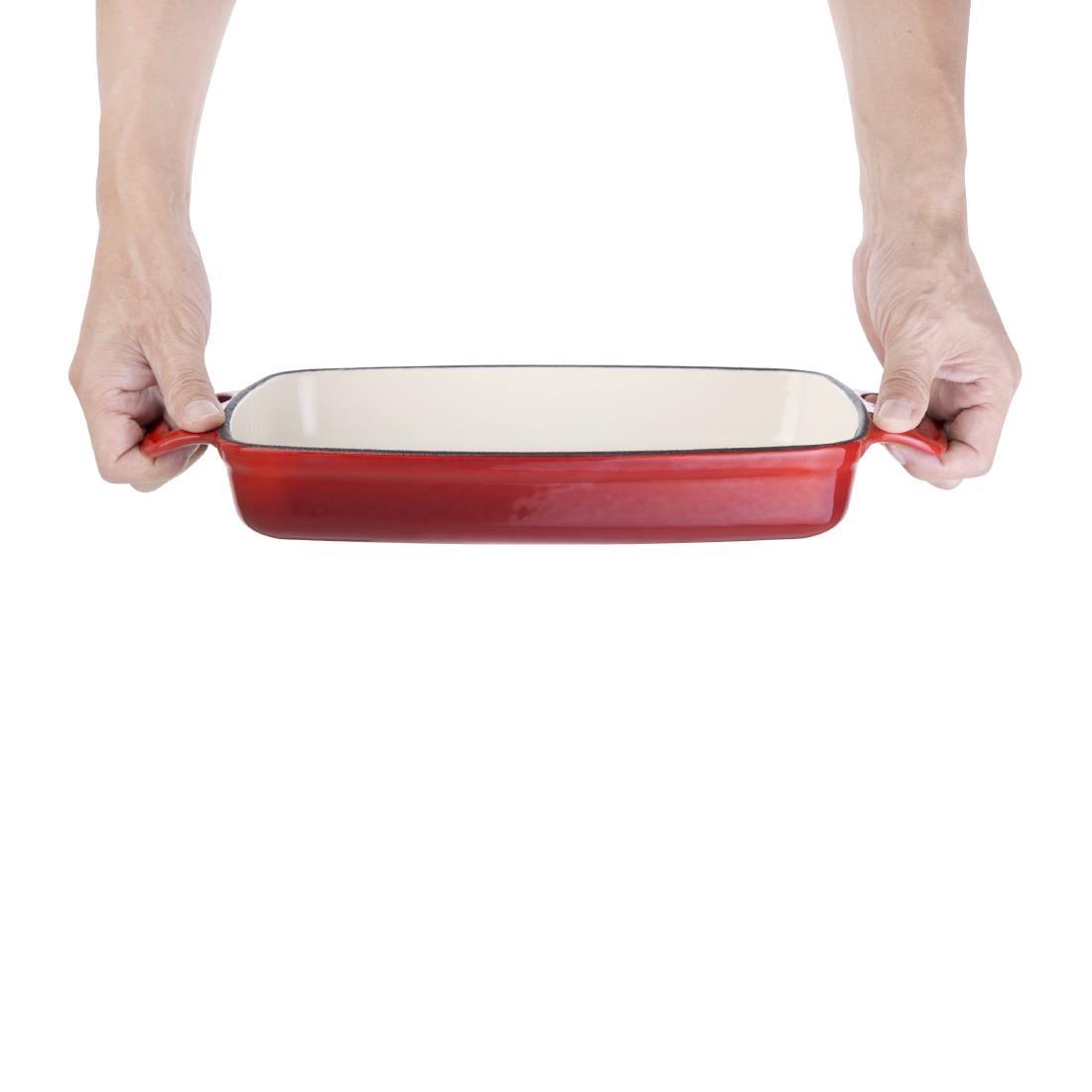 Vogue Red Cast Iron Casserole Dish 1.8Ltr - GH319  - 5