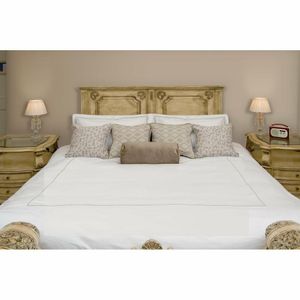 Mitre Heritage Elegance King Size Duvet Cover - GU102 - 1
