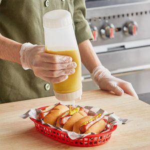 San Jamar Ez-Kleen® 20oz Sauce Bottle with Yellow Valve - 1