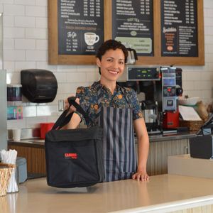 Cambro GoBag™ Small Folding Food Delivery Bag - 3
