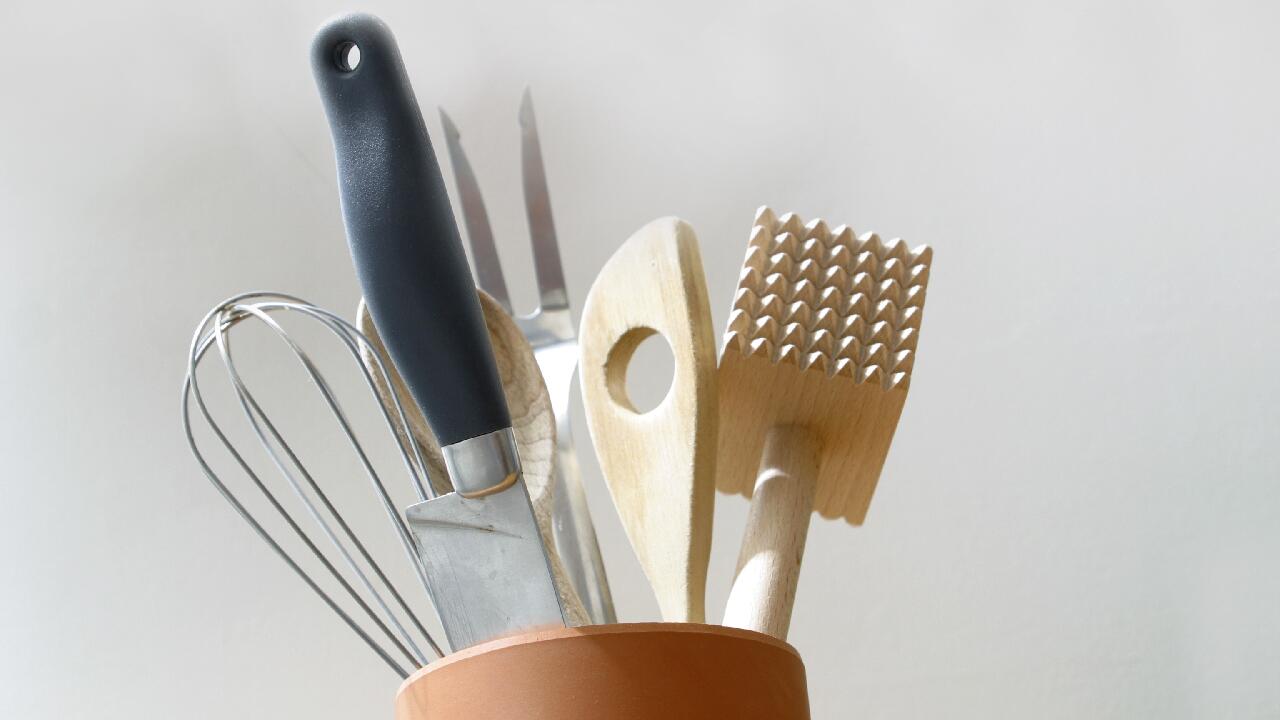 Buying Kitchen Utensils Go For Green