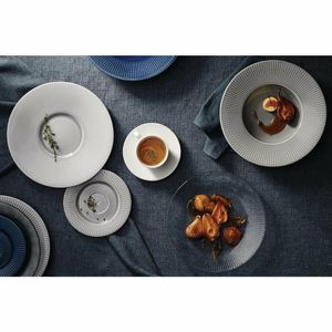 Steelite Willow Azure Gourmet Plates Small Well Blue 285mm (Pack of 6) - VV1803 - 3