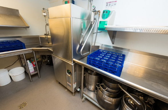 Our Guide to Commercial Dishwashers: Ensuring Cleanliness and Efficiency in Professional Kitchens