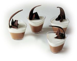 Box Of 100 Triangle Polystyrene Verrines For Starters And Desserts 85 Mm H 65 Mm 17 Cl - 705322 - 1