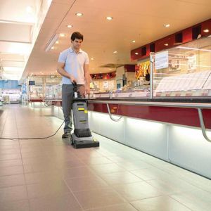 Karcher Compact Floor Scrubber Dryer - GH425 - 3