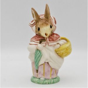 Beswick Beatrix Potter 3398/2 Mrs Rabbit - front