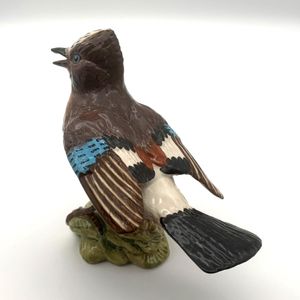 Beswick Birds 2417 Jay rear left