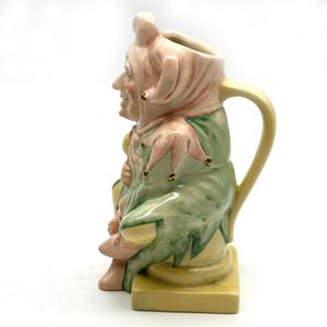 Royal Doulton D7109 The Jester toby jug - left