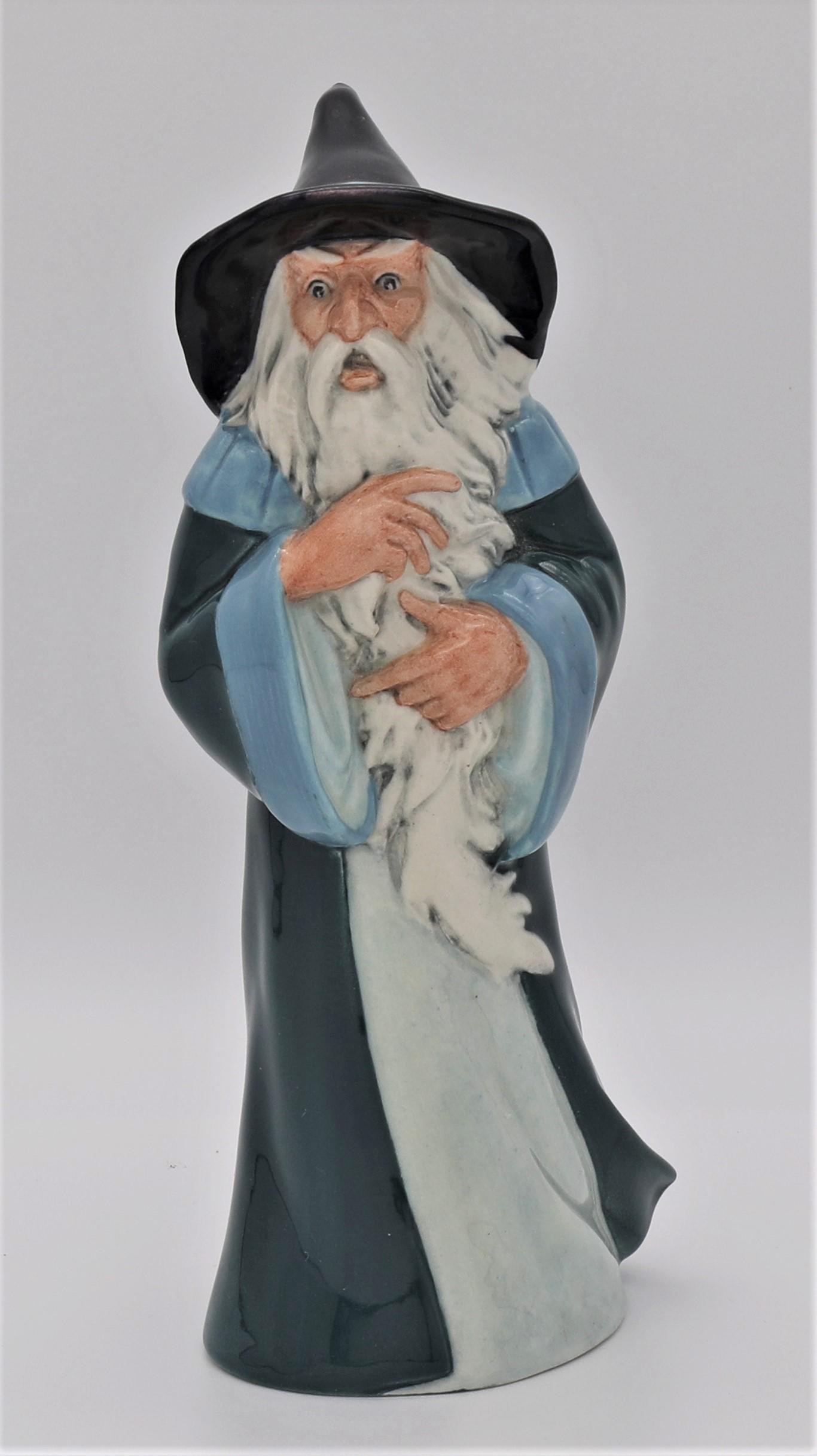 Royal Doulton Lord of The Rings Gandalf figure HN2911 front
