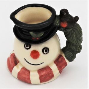 Royal Doulton D7159 Snowman Character Jug with Wreath and Robin Handle - front
