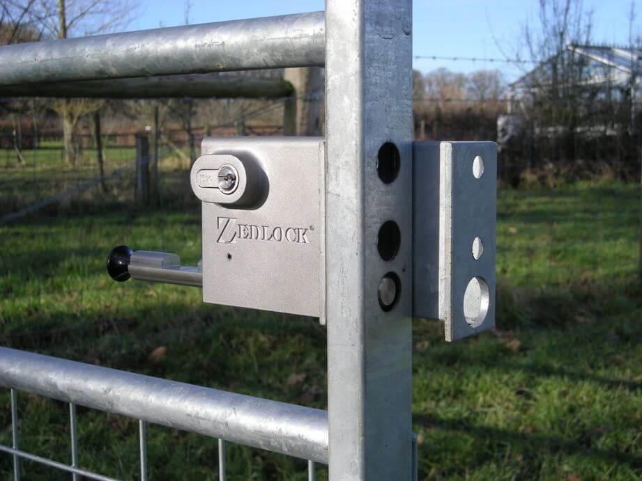 Zedlock Claw Bracket for 25mm x 50mm Frames