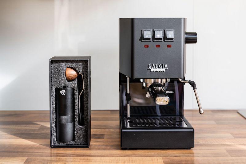 https://cdn.ecommercedns.uk/files/4/250104/2/27767602/gaggia-classic-with-hand-grinder.jpg