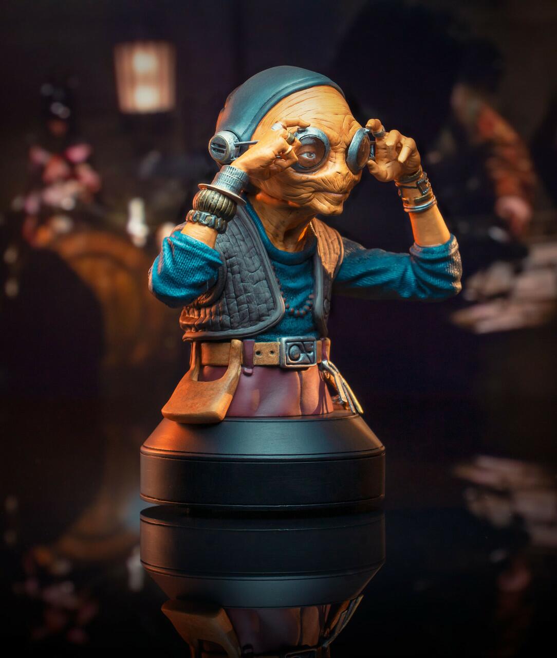 Maz Kanata Mini Bust © 2023 Gentle Giant Ltd.