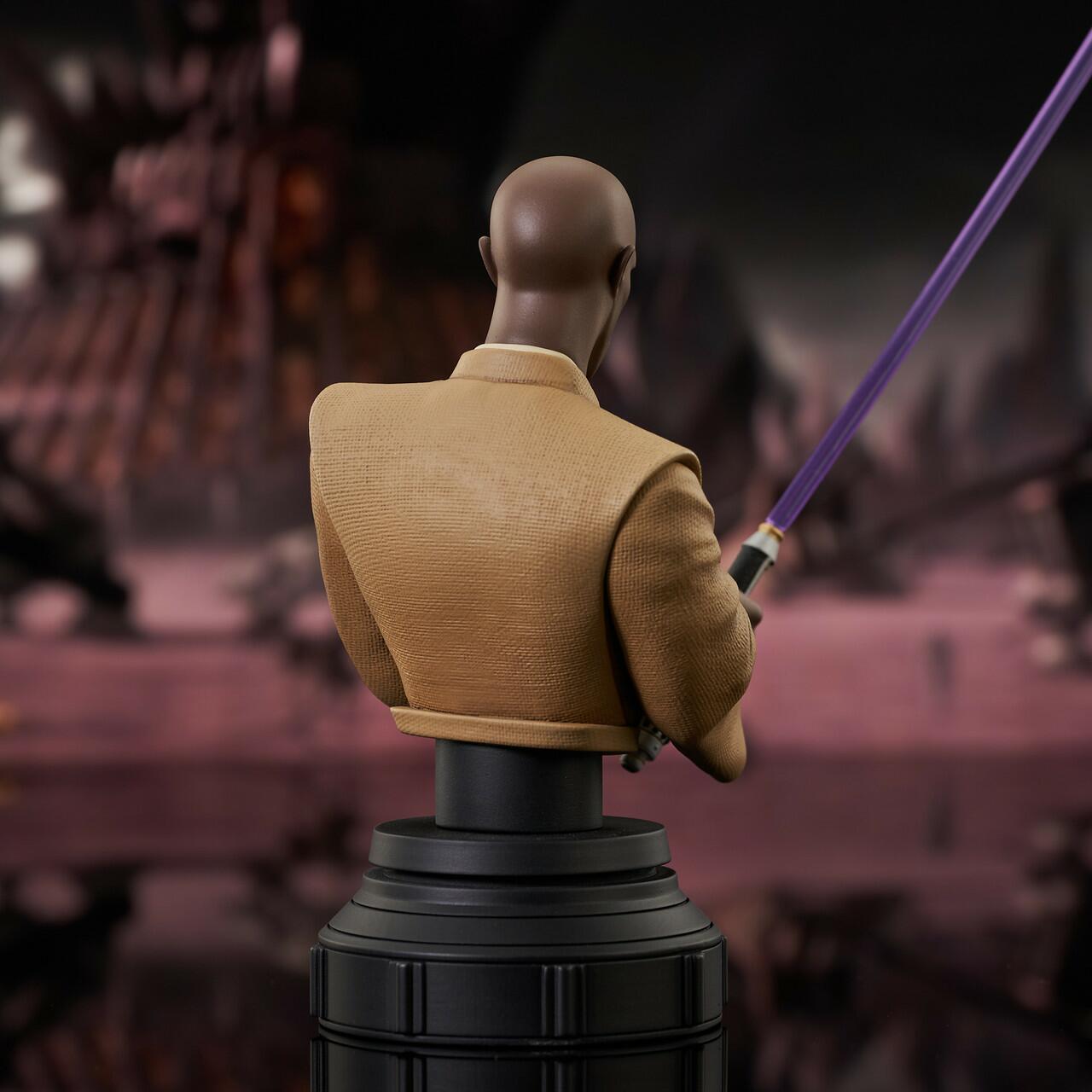 Mace Windu™ Animated Bust © 2023 Gentle Giant Ltd.