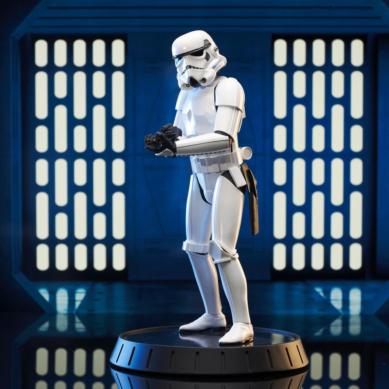 Stormtrooper Milestones Statue © 2023 Gentle Giant Ltd.