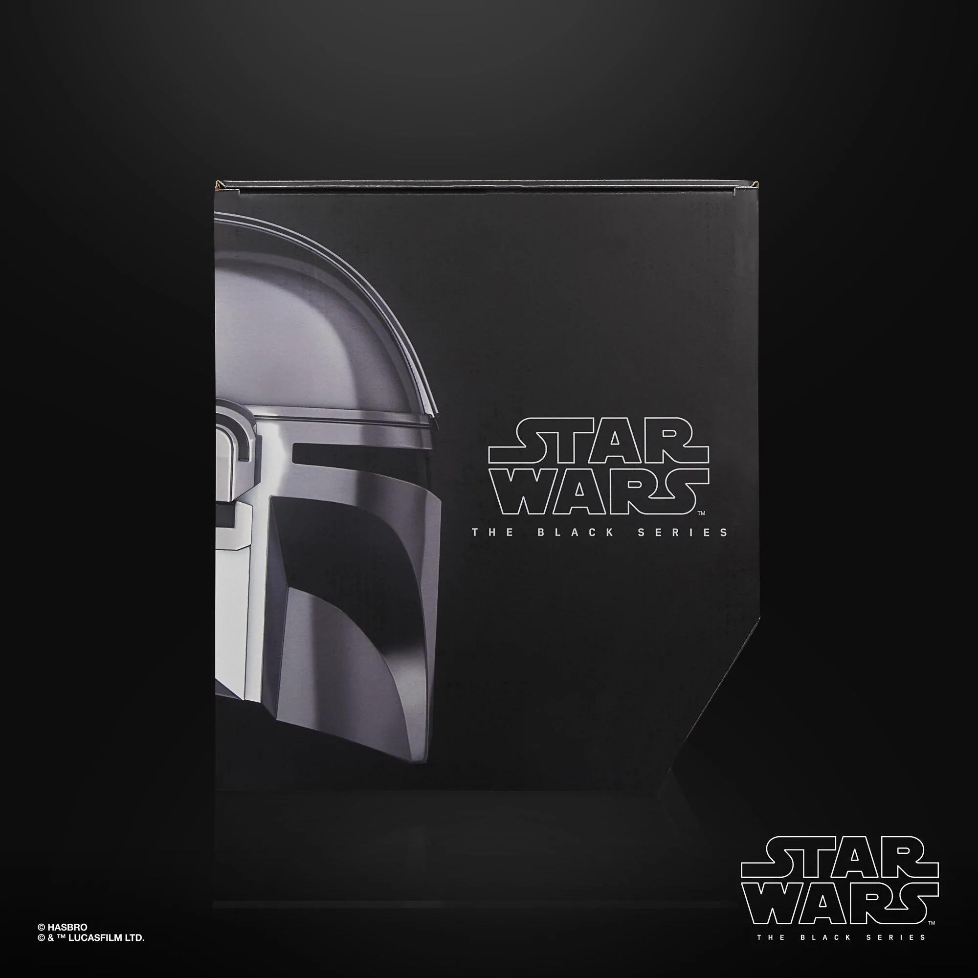 The Mandalorian Electronic Helmet © 2023 Hasbro.