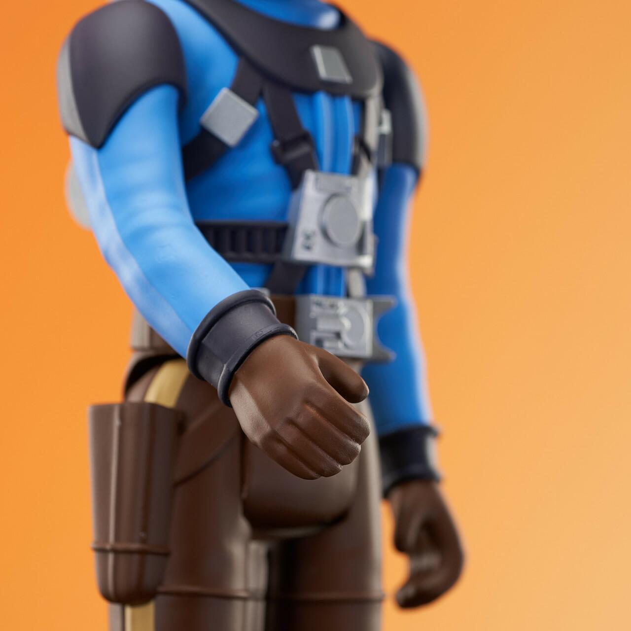 Luke Skywalker™ (Concept) Jumbo Figure © 2023 Gentle Giant Ltd.