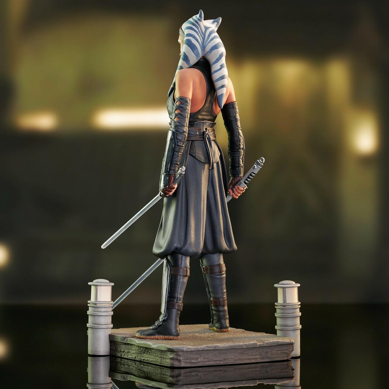 Ahsoka Tano™ Premier Collection Statue © 2023 Gentle Giant Ltd.