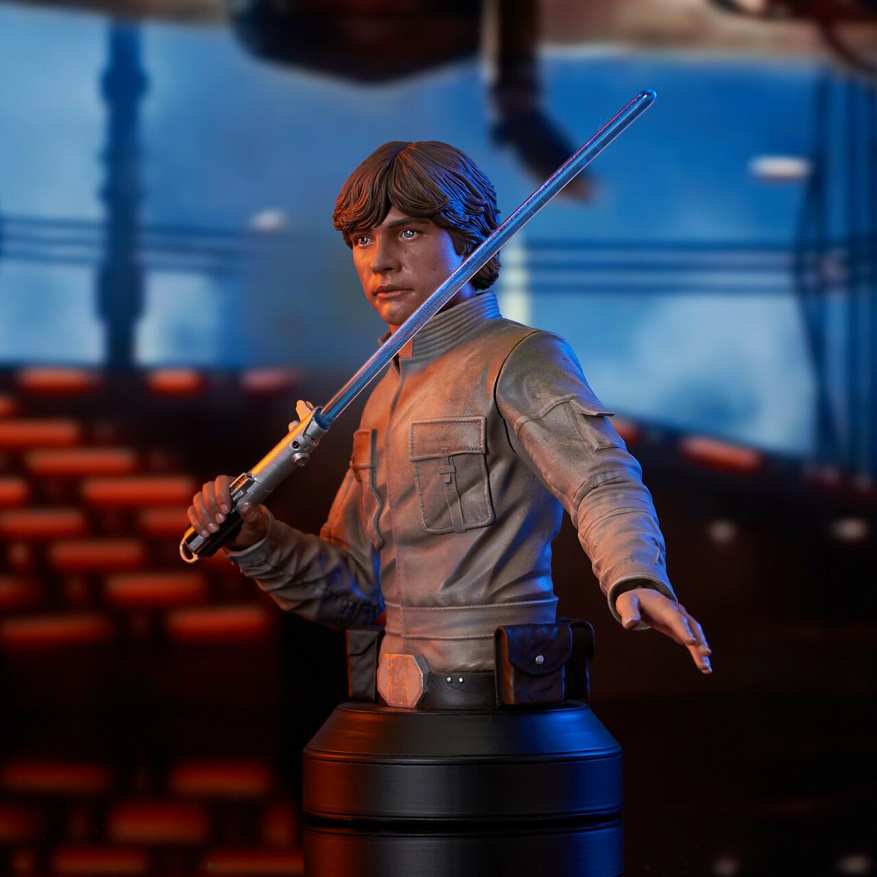 Luke Skywalker™ (Bespin) Mini Bust © 2023 Gentle Giant Ltd.