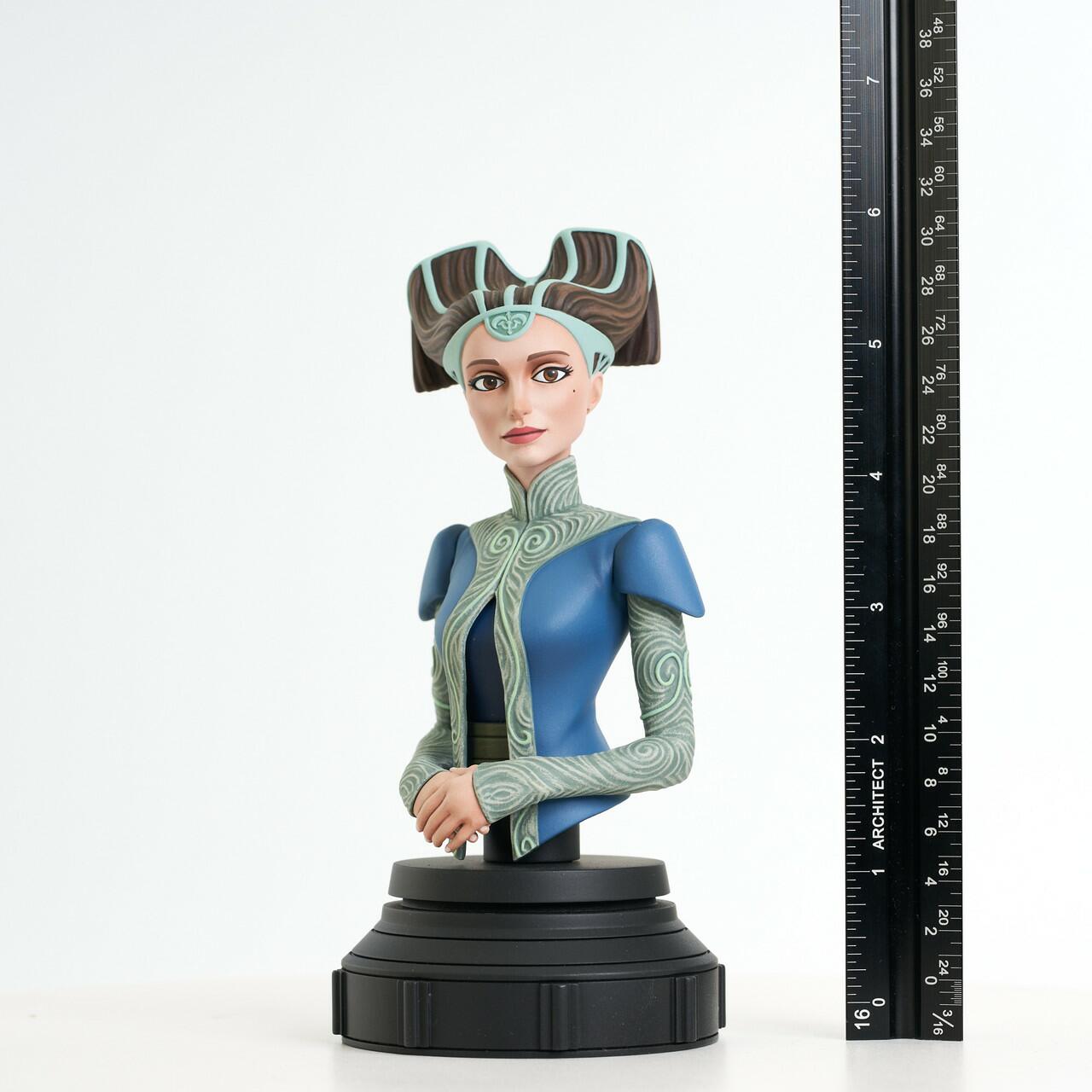 Padme Amidala™ Animated Mini Bust © 2023 Gentle Giant Ltd.