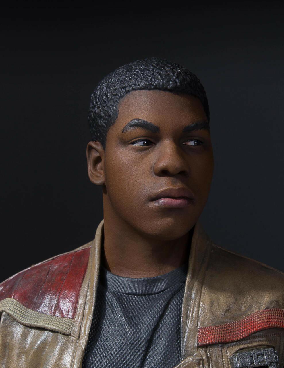 Finn Mini Bust © 2023 Gentle Giant Ltd.
