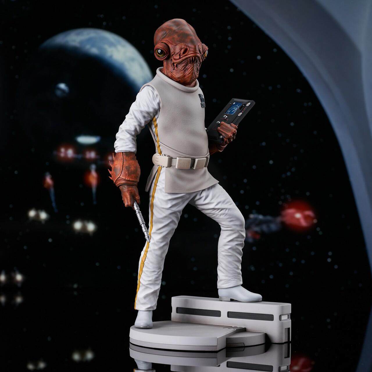 Admiral Ackbar™ Milestones Statue © 2023 Gentle Giant Ltd.