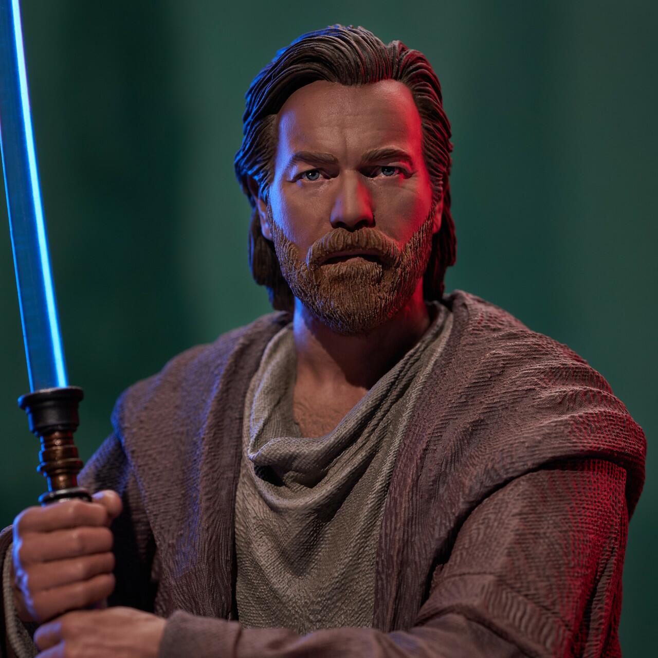 Obi-Wan Kenobi™ Mini Bust © 2023 Gentle Giant Ltd.