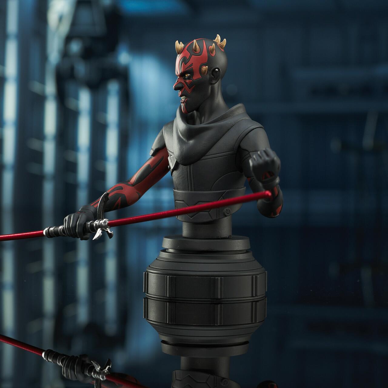 Darth Maul™ Animated Mini Bust © 2023 Gentle Giant Ltd.