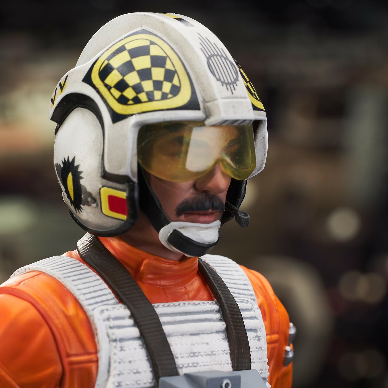 Biggs Darklighter™ (Rebel Pilot) Mini Bust © 2023 Gentle Giant Ltd.