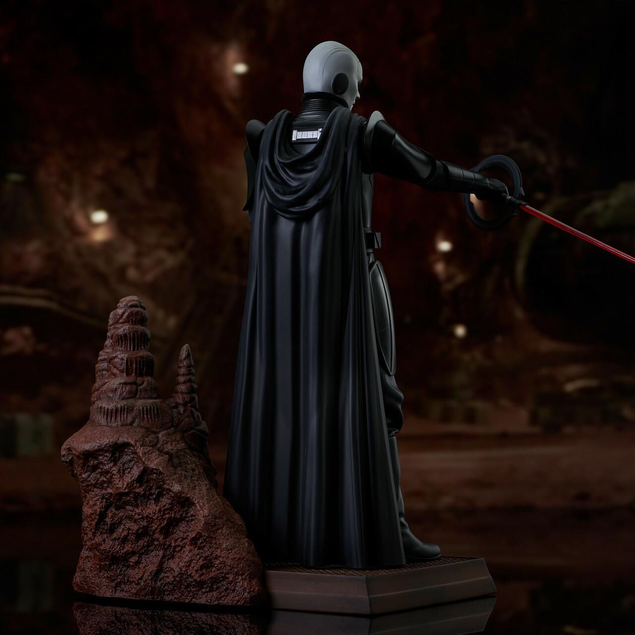 Grand Inquisitor Premier Collection Statue © 2023 Gentle Giant Ltd.