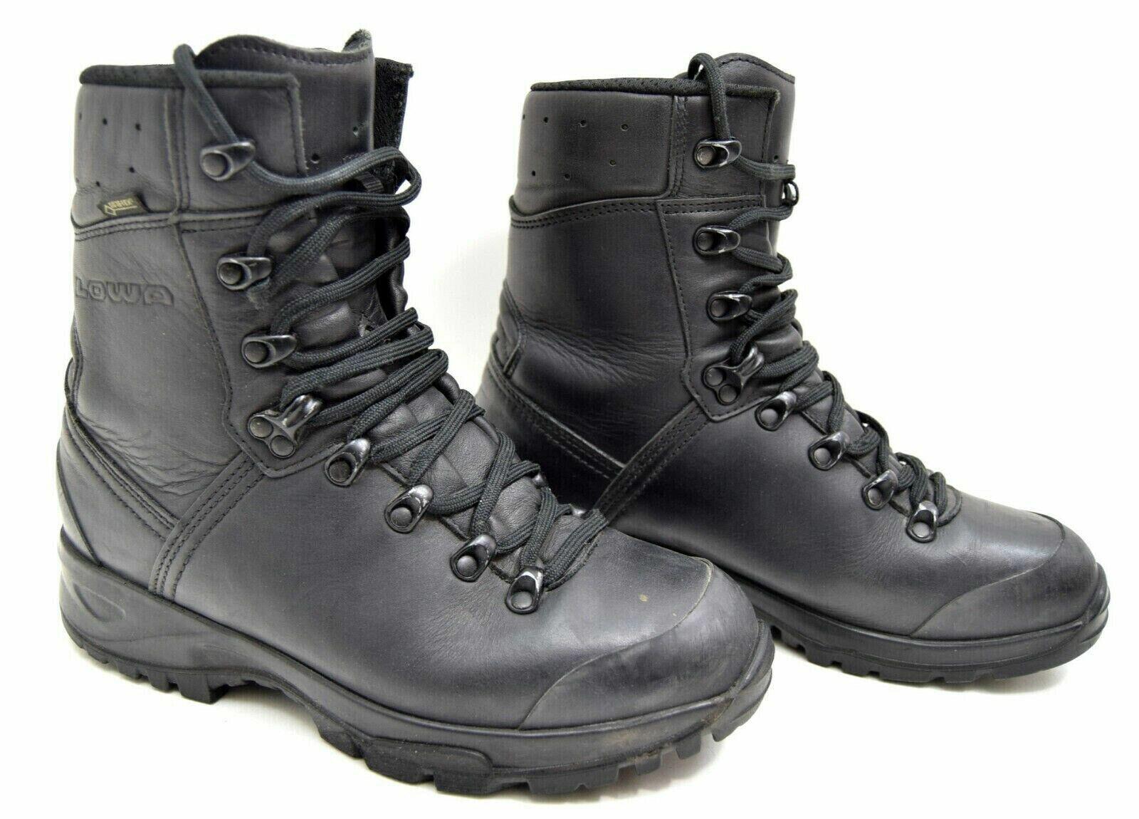 Lowa patrol boots top