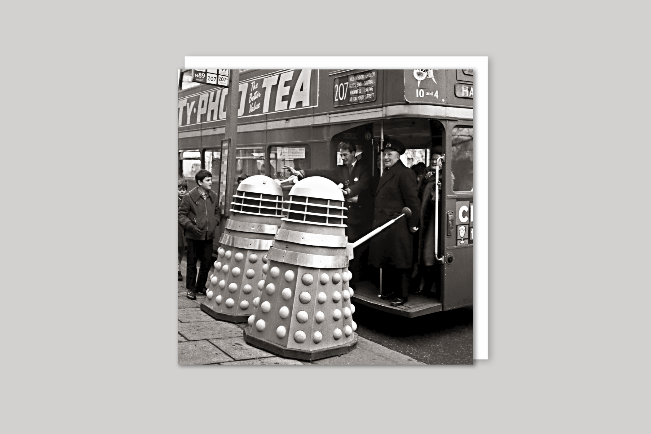 Dalek Day Trip retro photograph from Exposure range of photographic cards by Icon, back page.