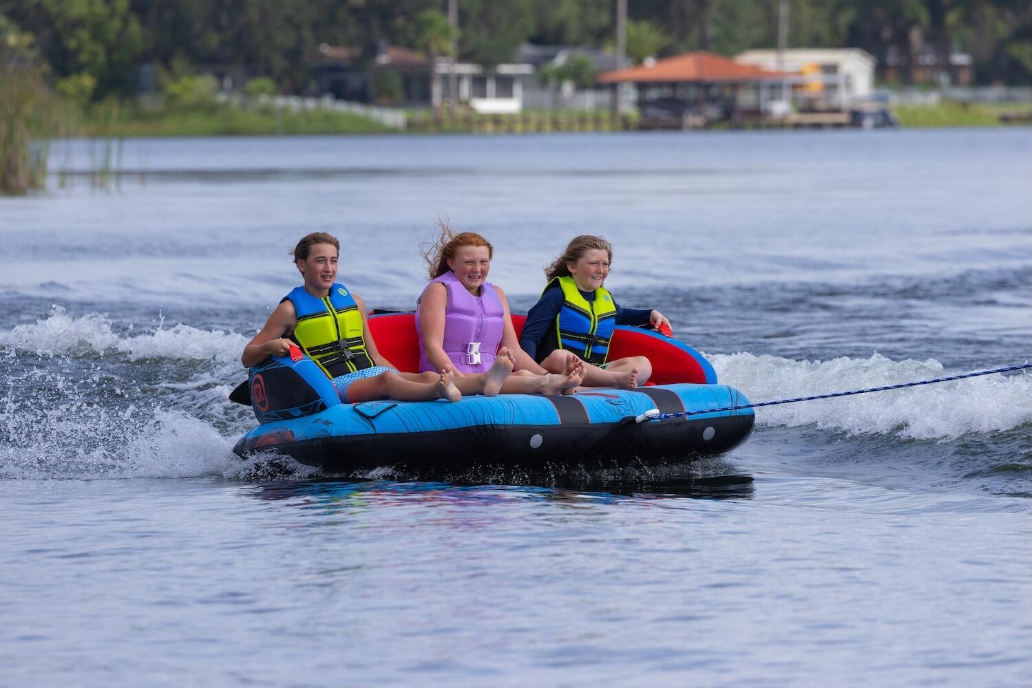 O Brien Specter Towable inflatable tube