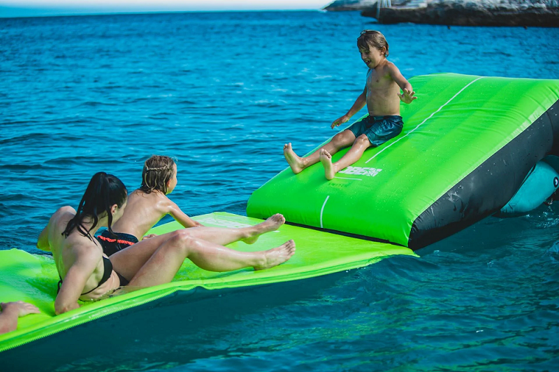 picture of jobe manta water mat