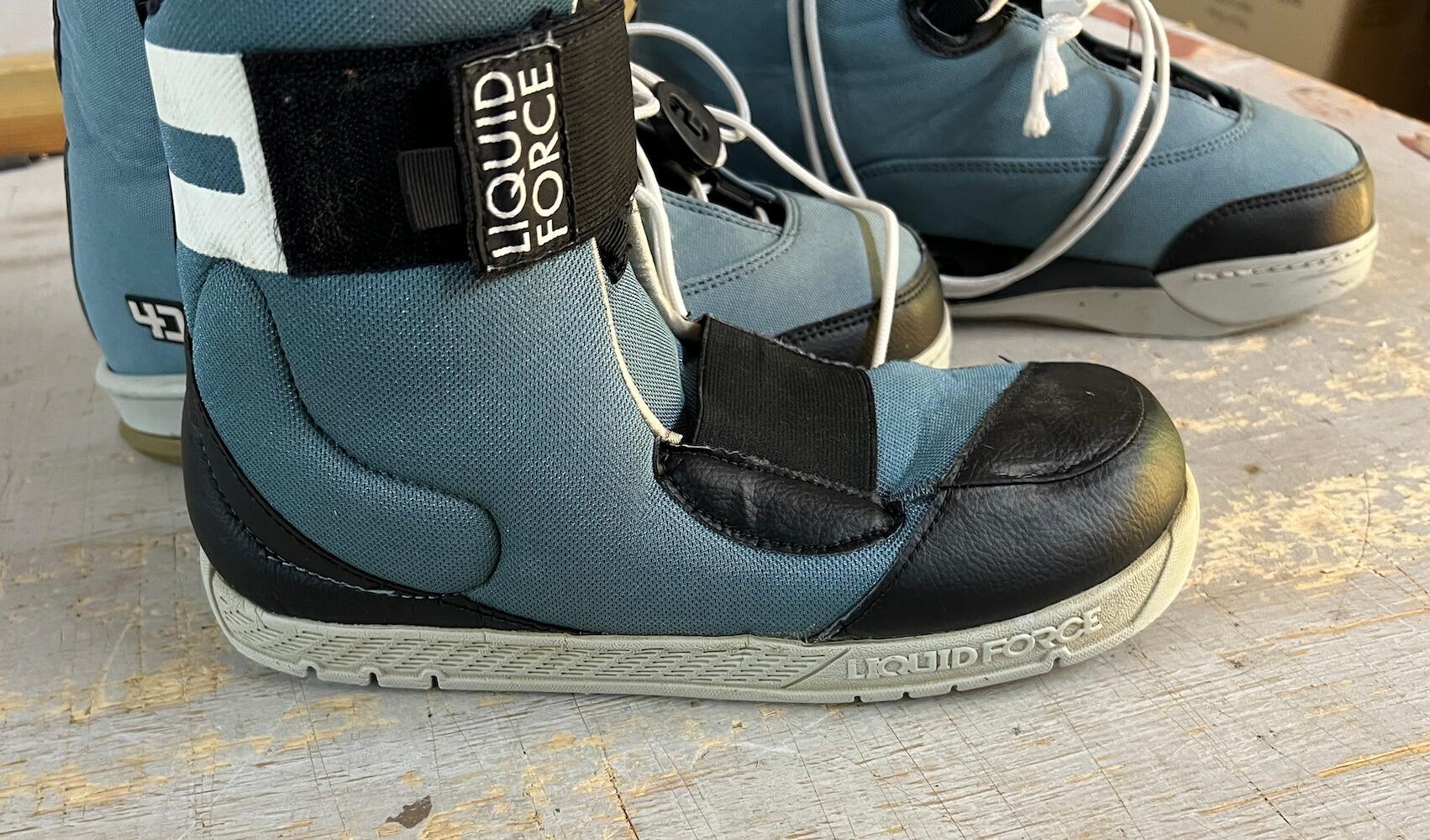 Liquid Force Peak 4D Wakeboard Bindings with Walk Liner ex Demo