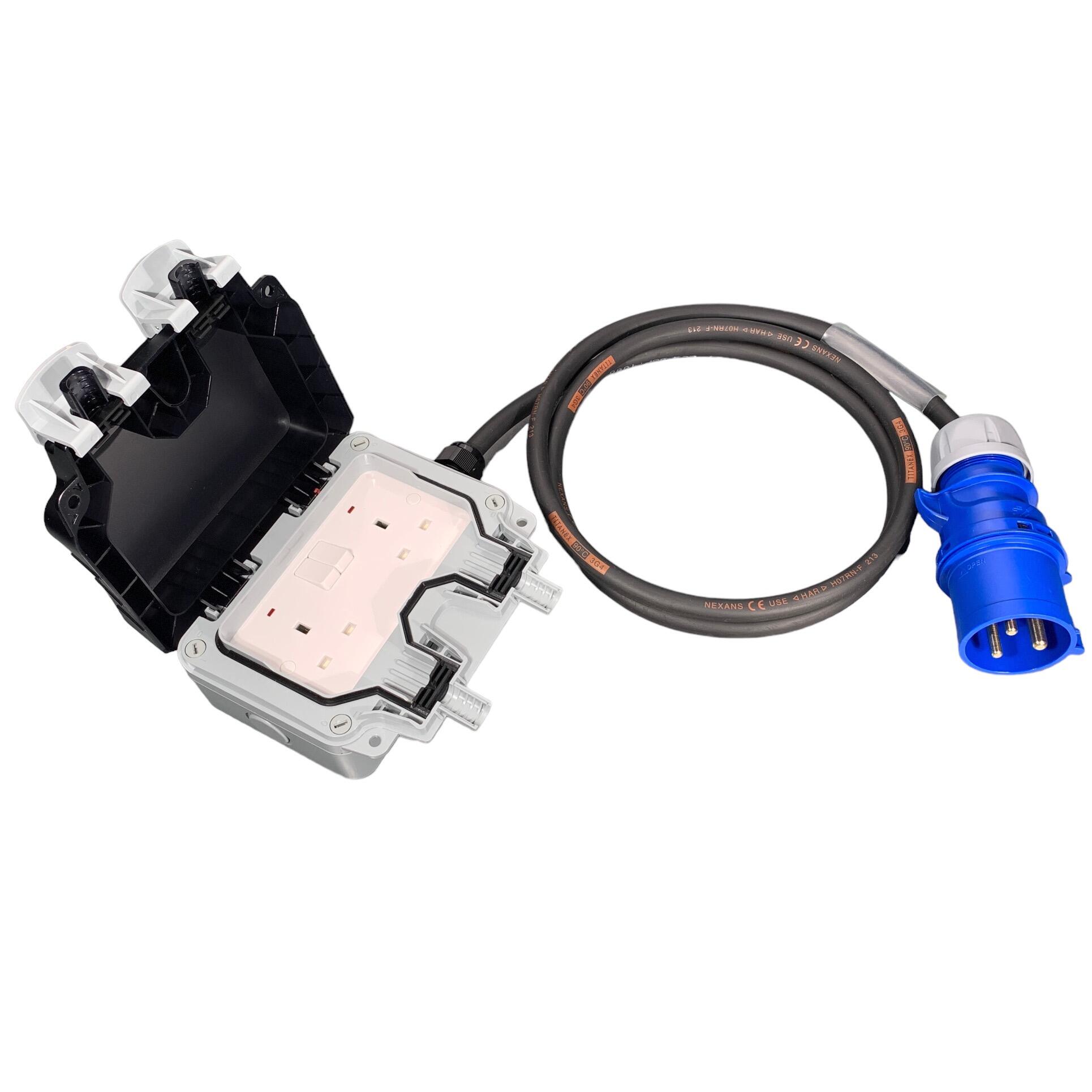 WEATHERPROOF SOCKET EXTENSION LEADS