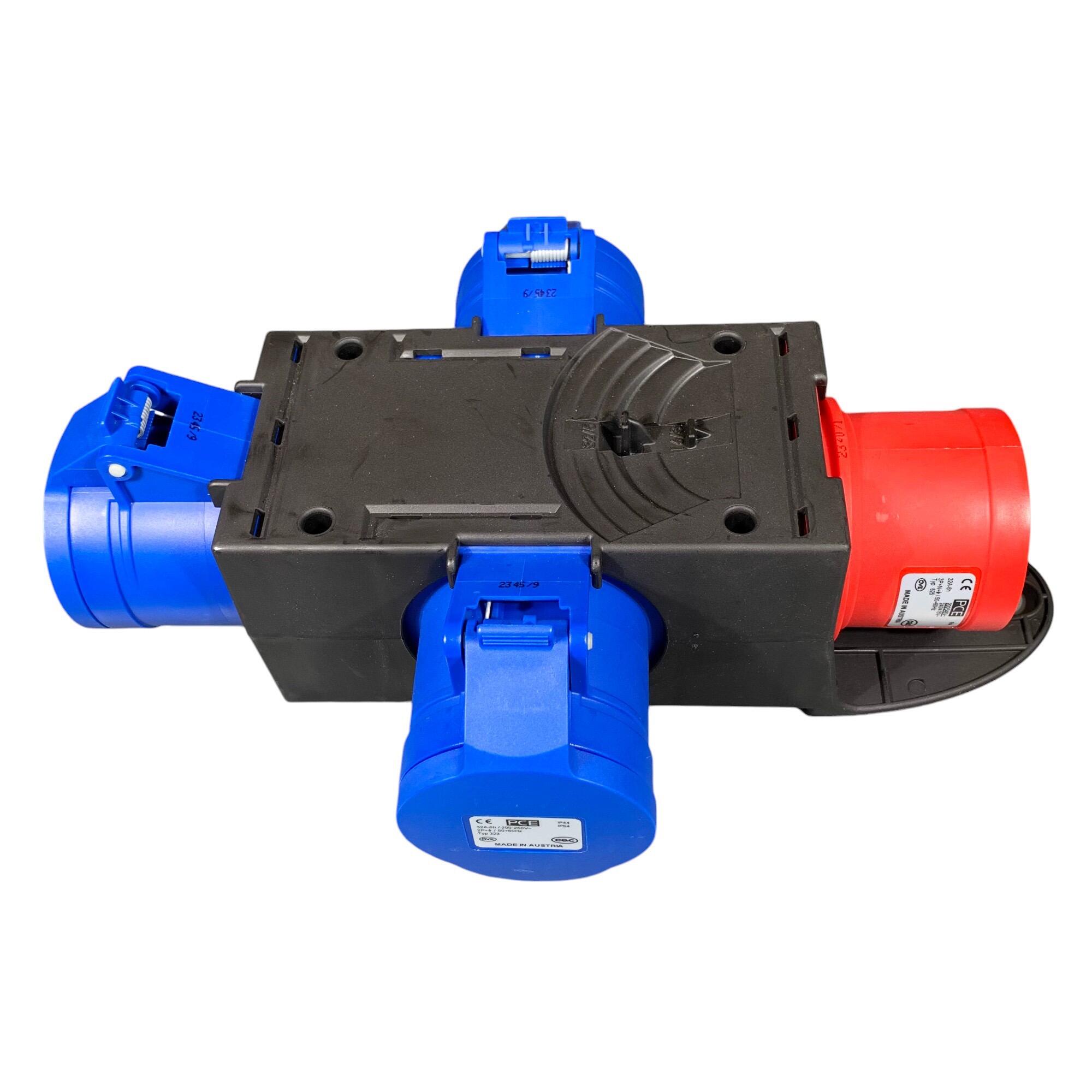 32A 400V > 3x 32A 230V | St Anton Distribution Unit 9437417