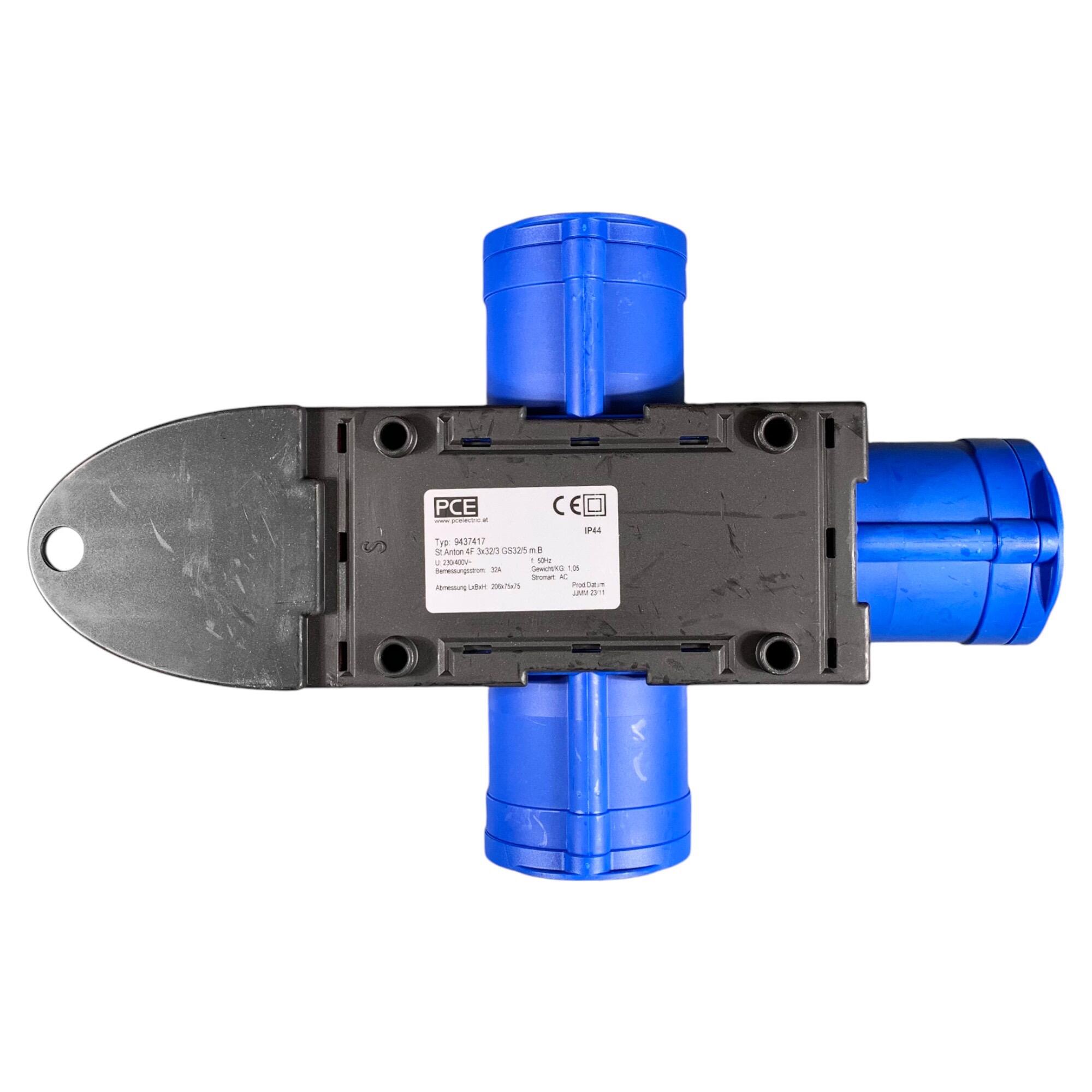 16A 400V > 3x 16A 230V | St Anton Distribution 9430458