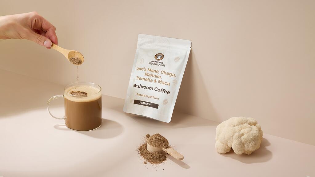 Mushroom Coffee vs Normal Coffee: What Changes in Caffeine, Taste and Daily Routine?