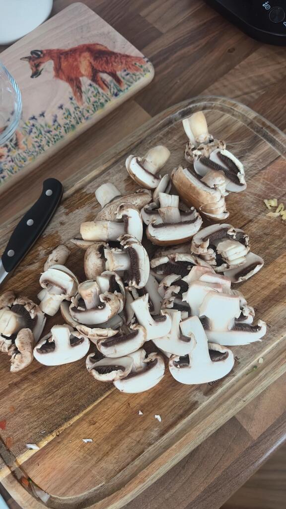 How to Make Chestnut Mushroom Soup