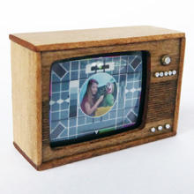 1/48th scale 70s Retro Miniature Television Kit