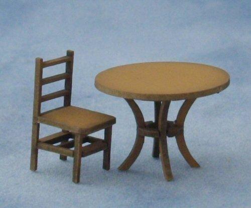 1/48th scale Round Table and chair