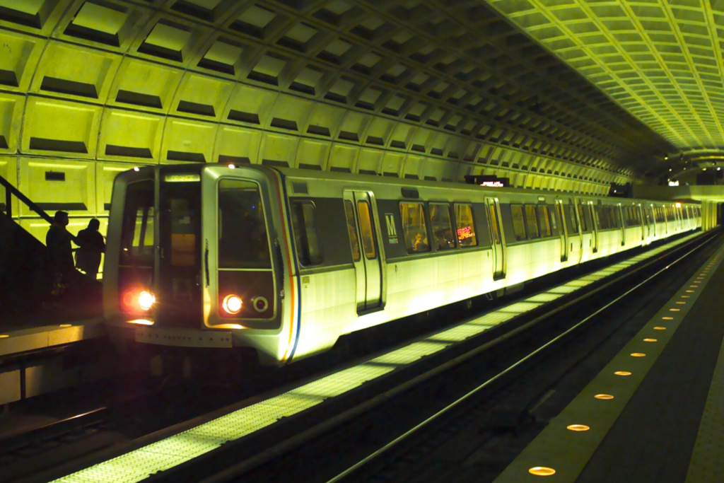 New LEDs in Washington Metro Enrages City