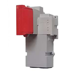 WT Henley - Series 7 Single Phase House Service Cut Out (Combined Neutral & Earth) - Solid Link (Red)