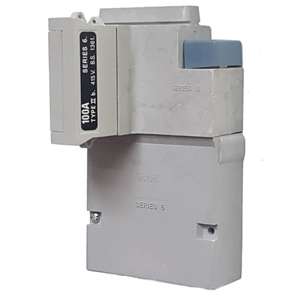 WT Henley - Series 6 Single Phase House Service Cut Out (Separate Neutral & Earth) - 100 Amp Fuse Link