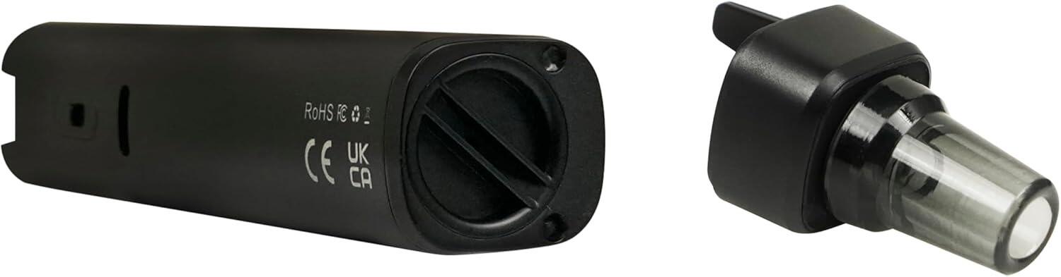 XMAX V4 Pro open view showing mouthpiece and battery compartmen
